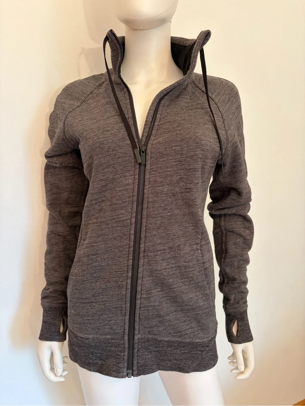 #790 Lululemon Huddle & Hustle Heathered Core Dark Grey, High Collar Jacket